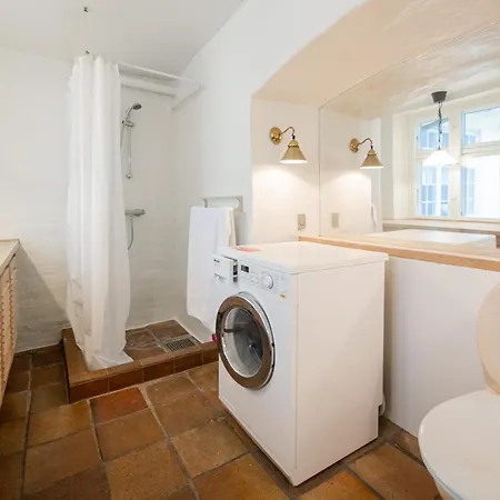 Apartment Classic Danish Design In City Center