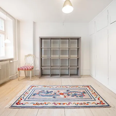 Classic Danish Design In City Center Apartment
