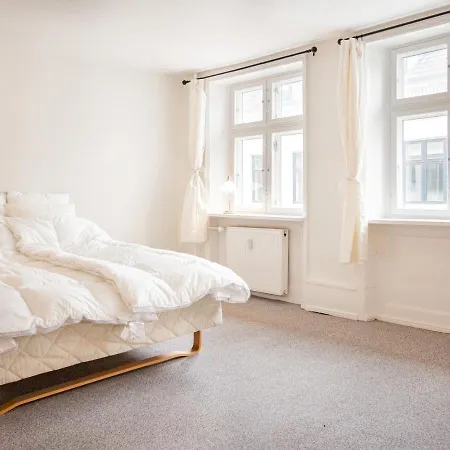 Apartment Classic Danish Design In City Center