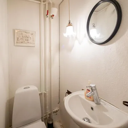 Classic Danish Design In City Center Apartment *