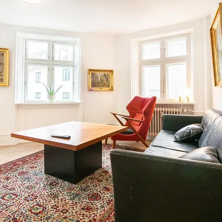 Apartment Classic Danish Design In City Center *